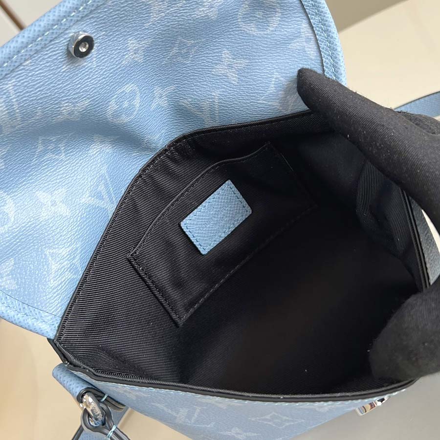 Louis Vuitton  Pulse Monogram Taïga