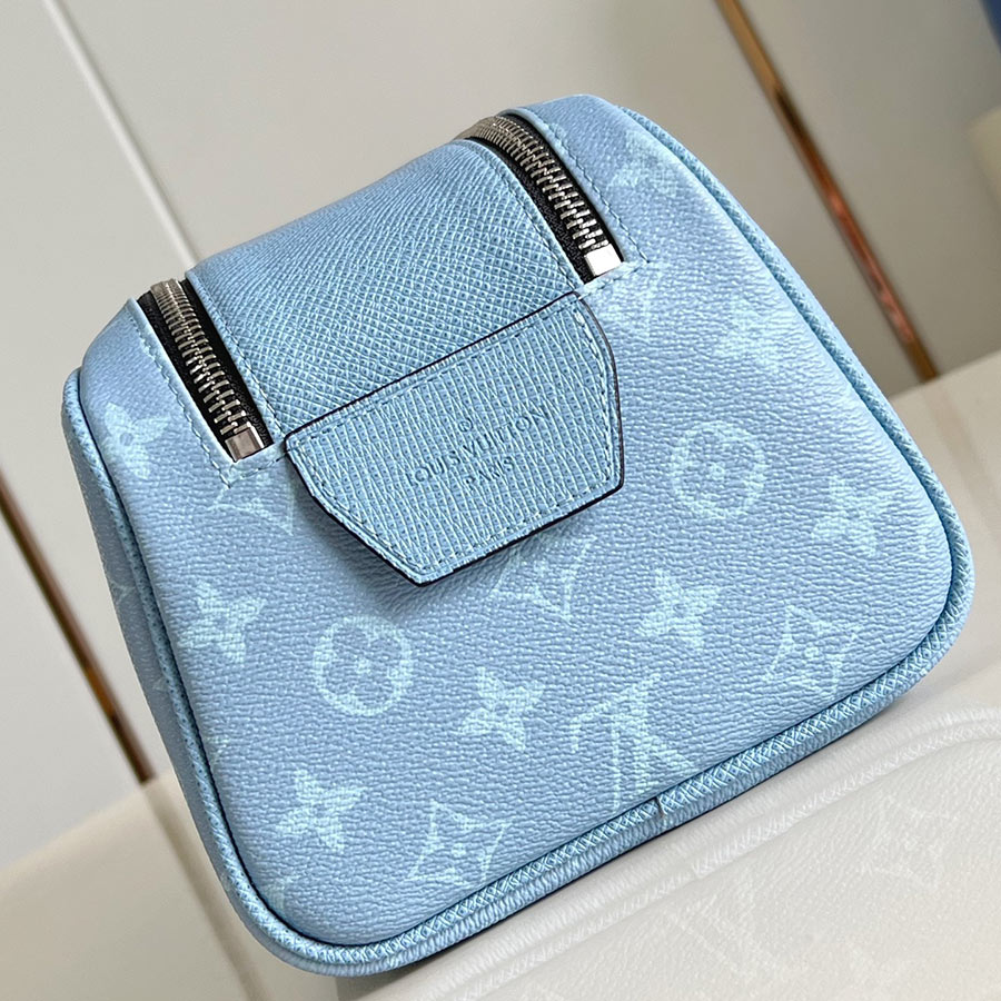 Louis Vuitton Dopp Kit Monogram Louis Vuitton Dopp Kit Monogram