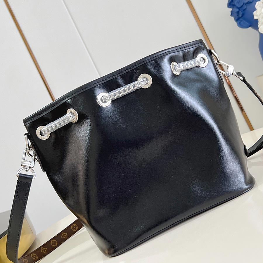 Louis Vuitton  No Way LV Vibe