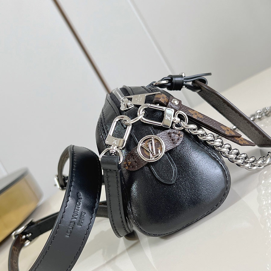 Louis Vuitton Pochette Vibe LV Vibe Louis Vuitton Pochette Vibe LV Vibe