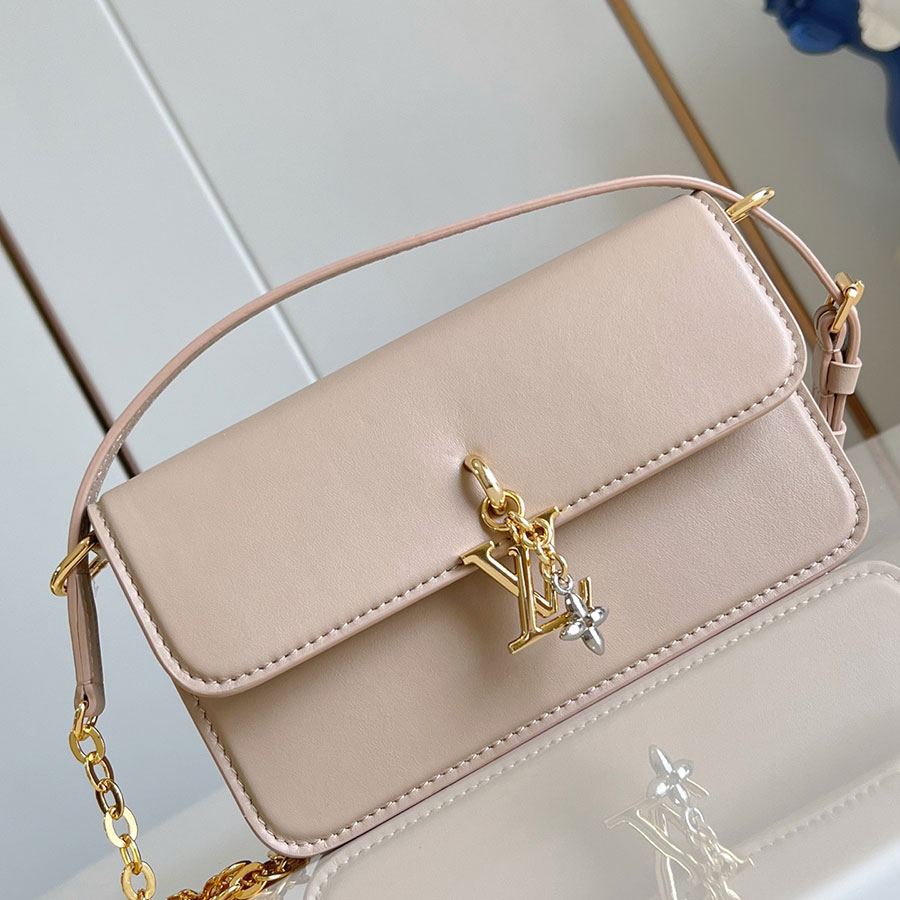 Louis Vuitton  Wallet On Chain   LV Bloom