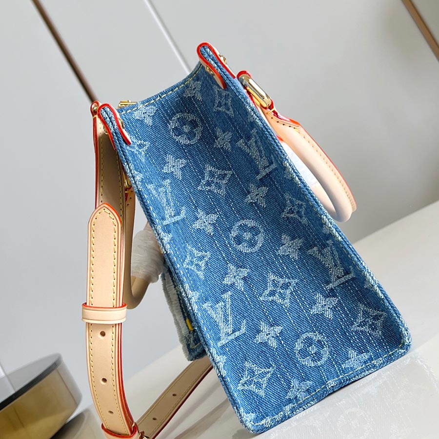 Louis Vuitton OnTheGo  Monogram