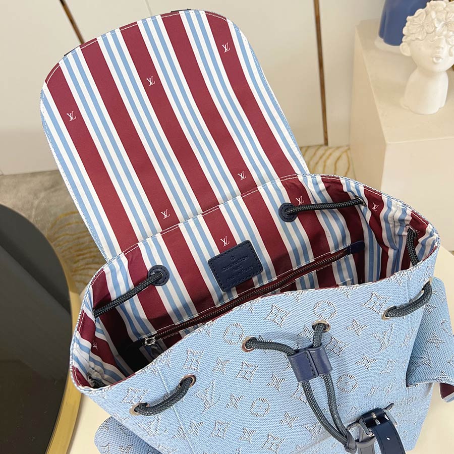 Louis Vuitton  Christopher Monogram Heritage