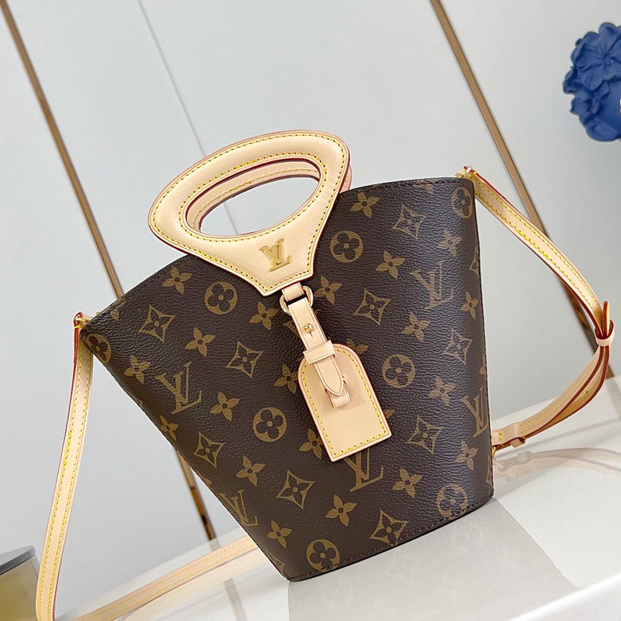Louis Vuitton  Nicolas Ghesquière Rivage BB