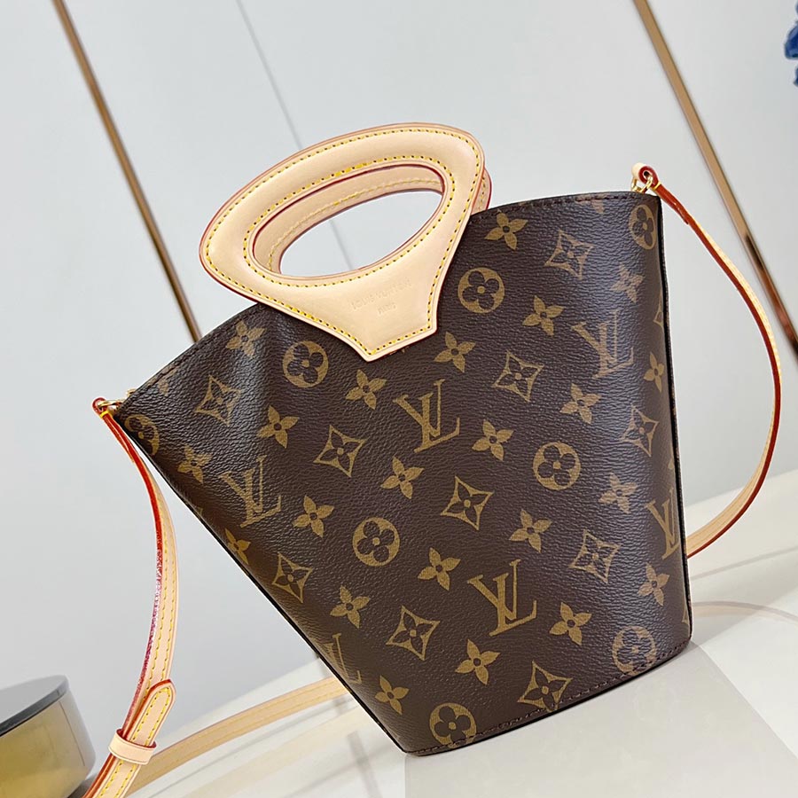 Louis Vuitton  Nicolas Ghesquière Rivage BB