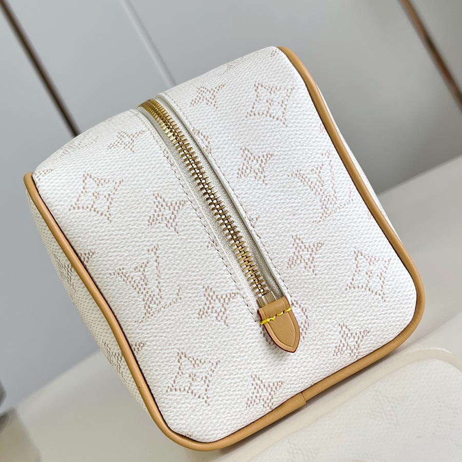 Louis Vuitton  Locker Dopp Kit Pharrell Williams