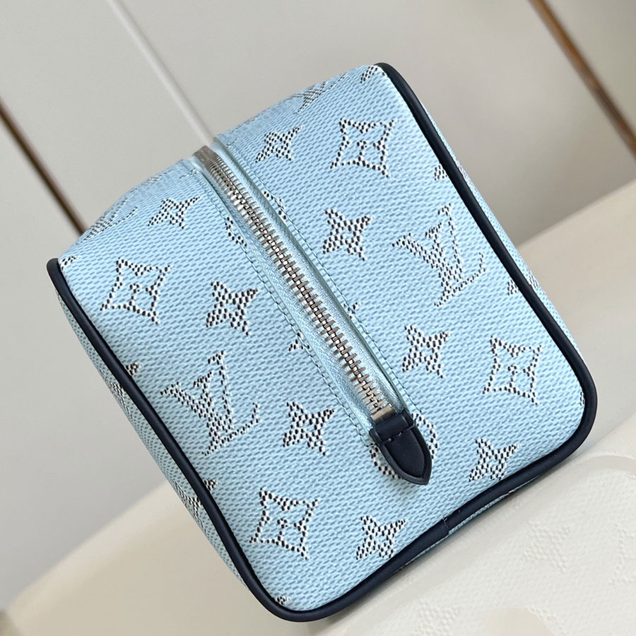 Louis Vuitton Locker Dopp Kit Pharrell Williams Louis Vuitton Locker Dopp Kit Pharrell Williams