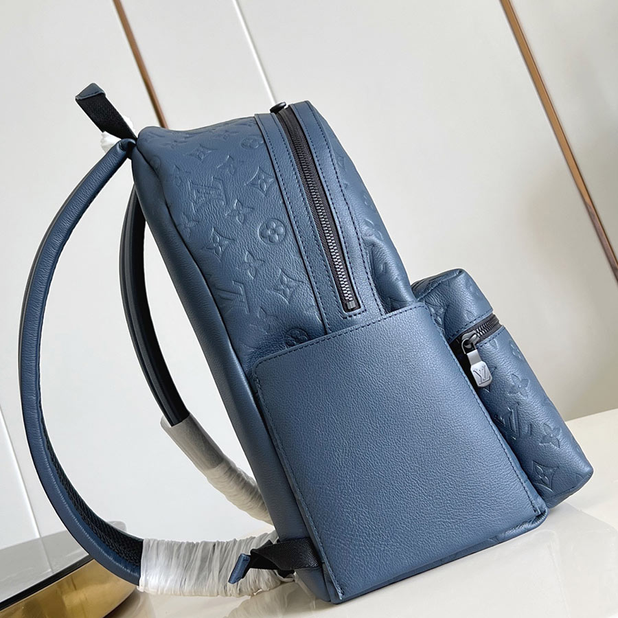 LOUIS VUITTON Discovery Monogram Shadow LOUIS VUITTON Discovery Monogram Shadow