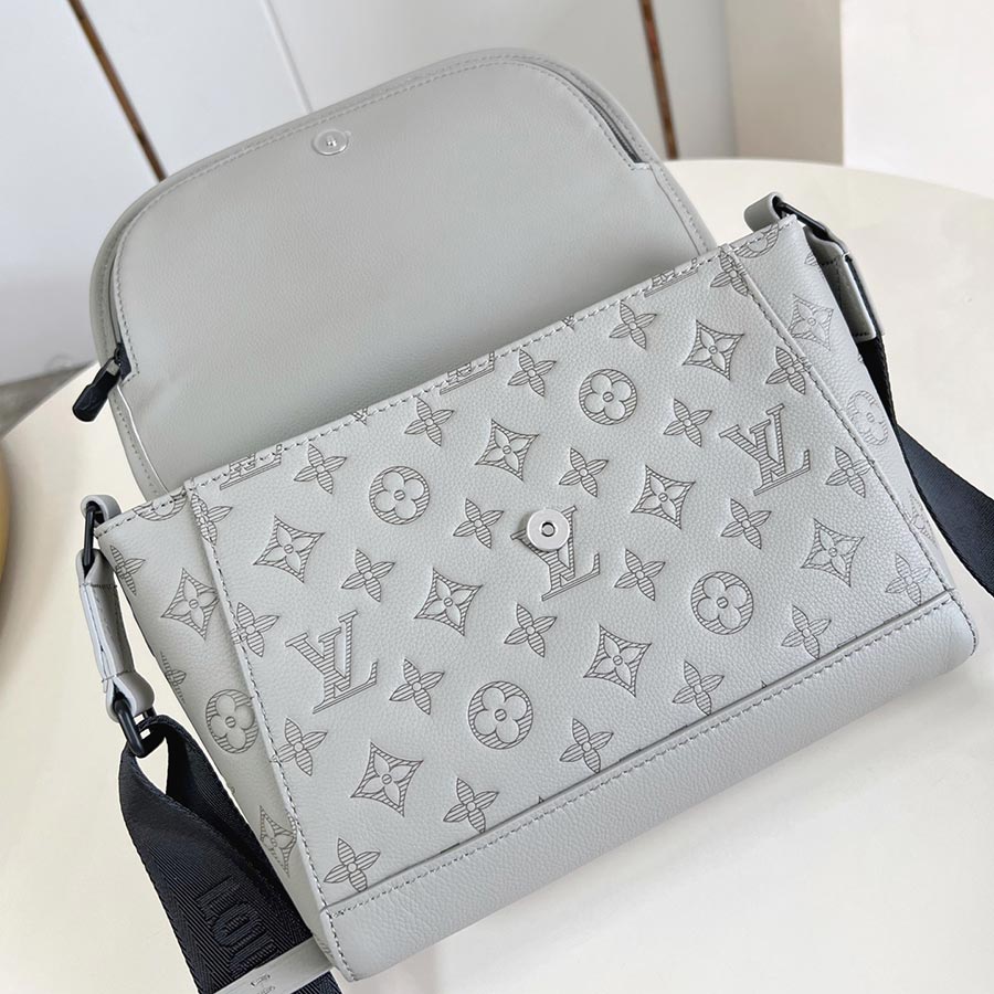 Louis Vuitton Pulse Monogram Shadow Louis Vuitton Pulse Monogram Shadow
