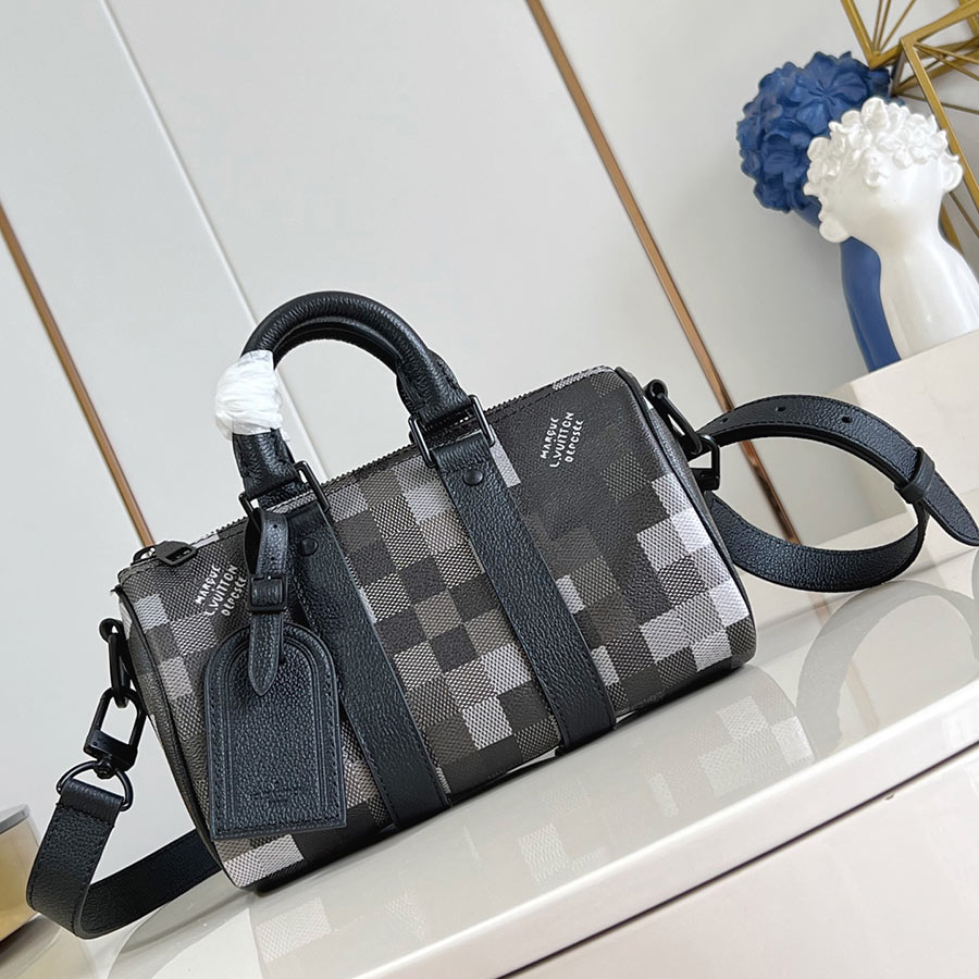 Louis Vuitton  Keepall Bandoulière 25  Damoflage Black 