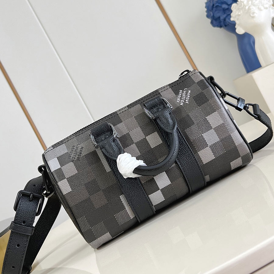Louis Vuitton  Keepall Bandoulière 25  Damoflage Black 