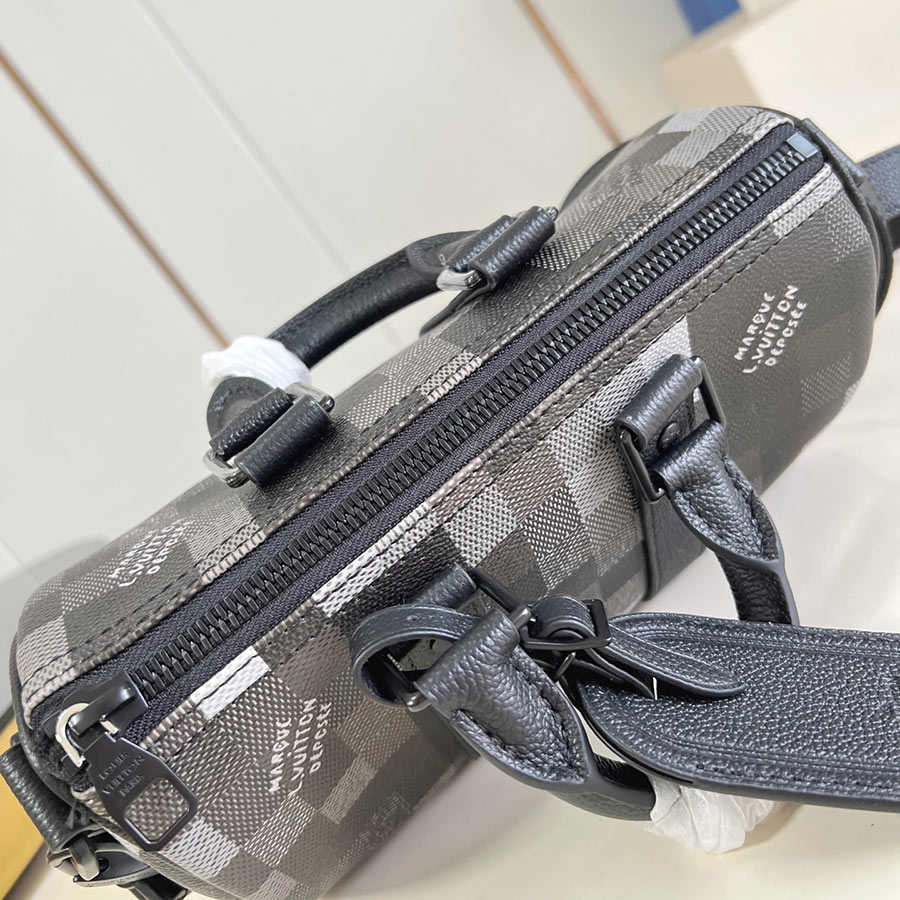 Louis Vuitton  Keepall Bandoulière 25  Damoflage Black 