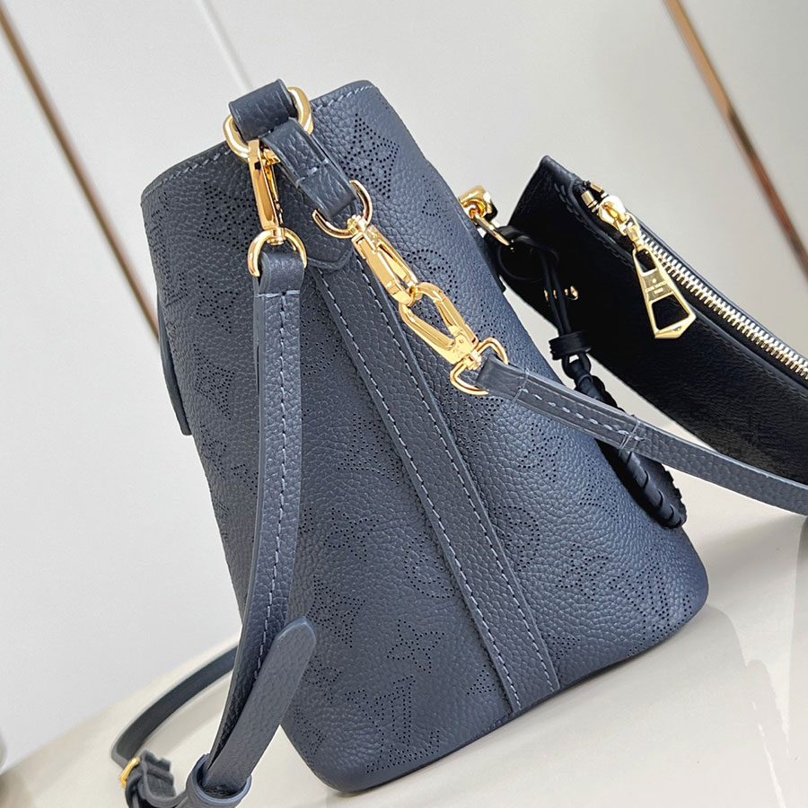 LOUIS VUITTON Blossom LOUIS VUITTON Blossom