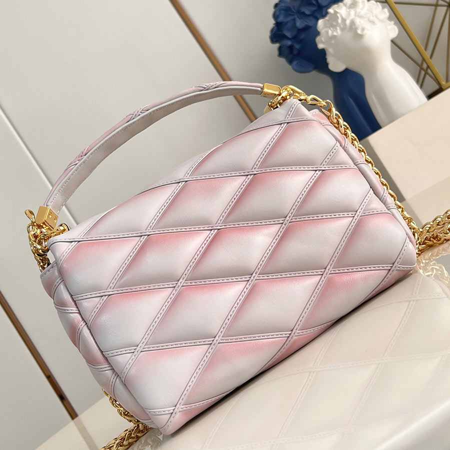 Louis Vuitton twist Nicolas Ghesquière Louis Vuitton twist Nicolas Ghesquière