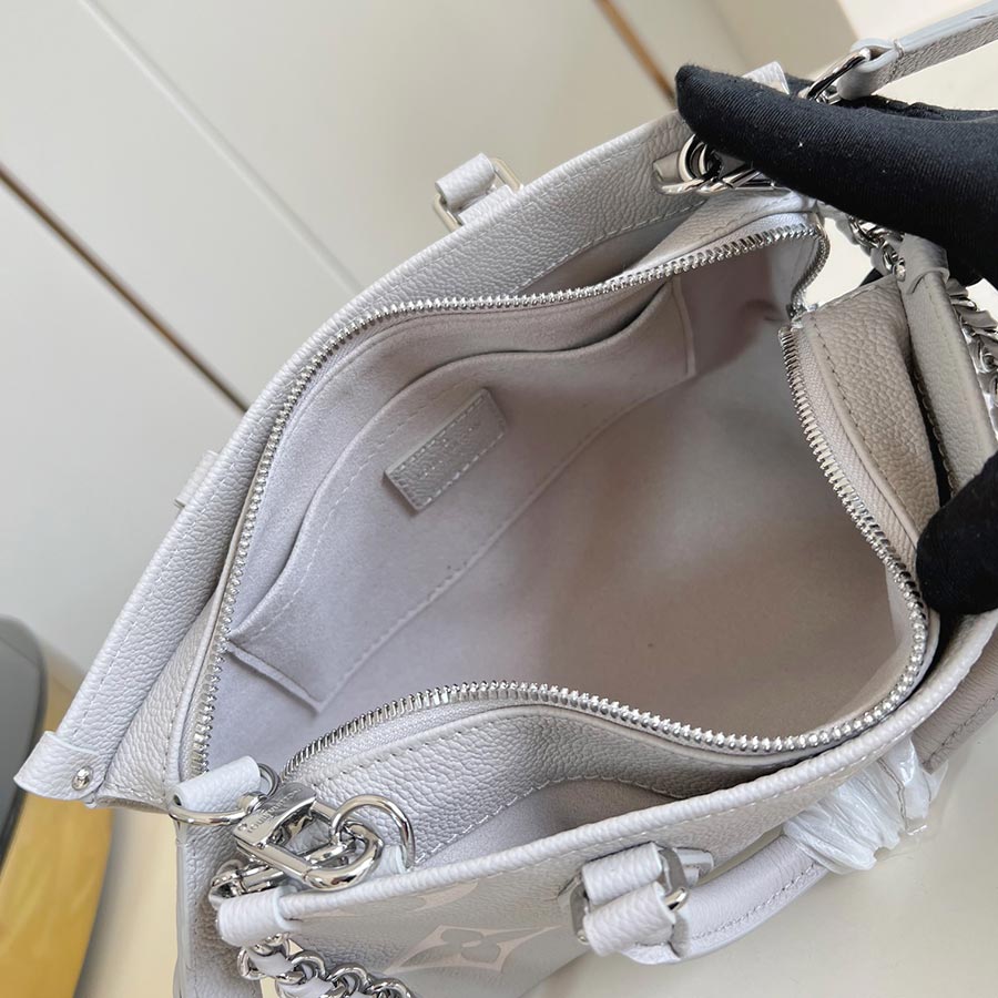 Louis Vuitton OnTheGo East West LV Milky Way Louis Vuitton OnTheGo East West LV Milky Way