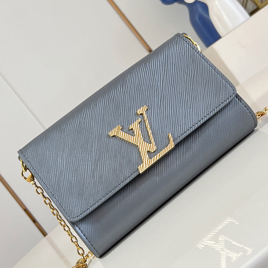 Louis Vuitton  Pochette Louise