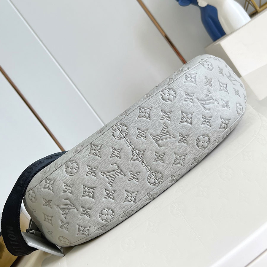 Louis Vuitton Hobo Hamac Monogram Shadow Louis Vuitton Hobo Hamac Monogram Shadow