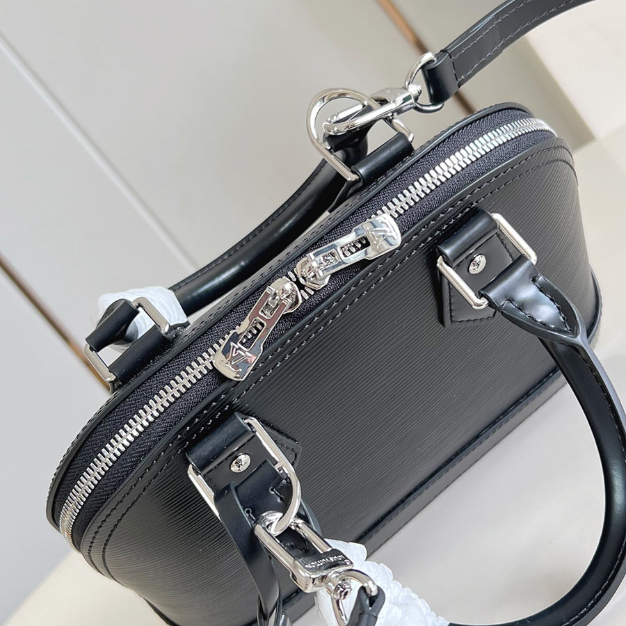 Louis Vuitton Alma BB Epi Louis Vuitton Alma BB Epi