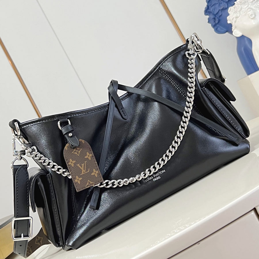 LOUIS VUITTON CarryAll Cargo Vibe