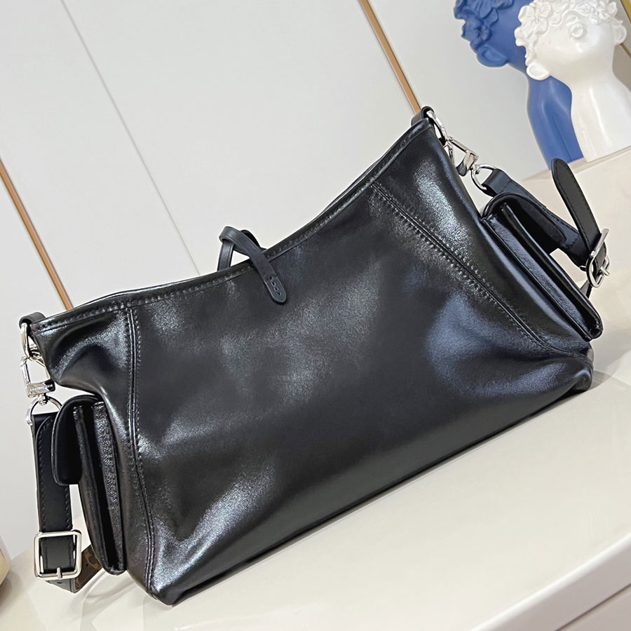 LOUIS VUITTON CarryAll Cargo Vibe