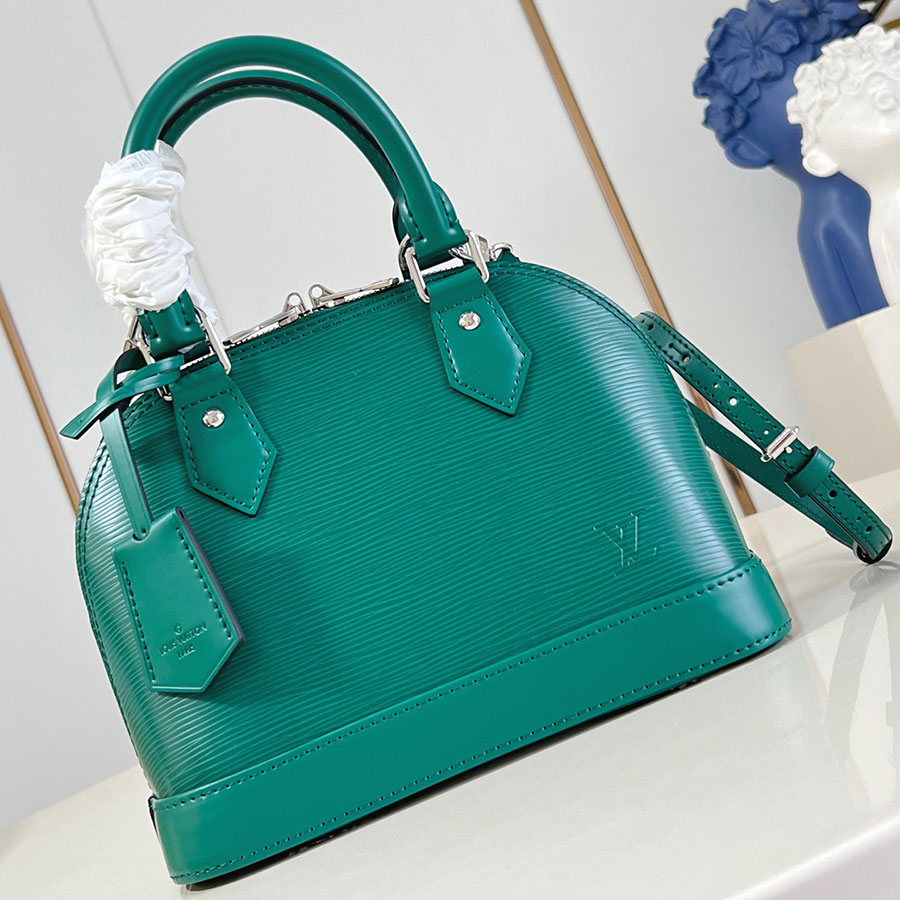 LOUIS VUITTON Alma BB Epi