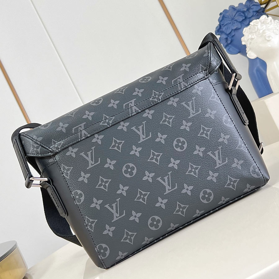 Louis Vuitton  Messenger PM Voyager