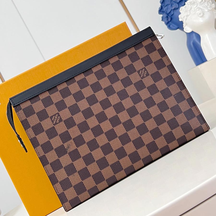 Louis Vuitton  Pochette Voyage  Damier Graphite