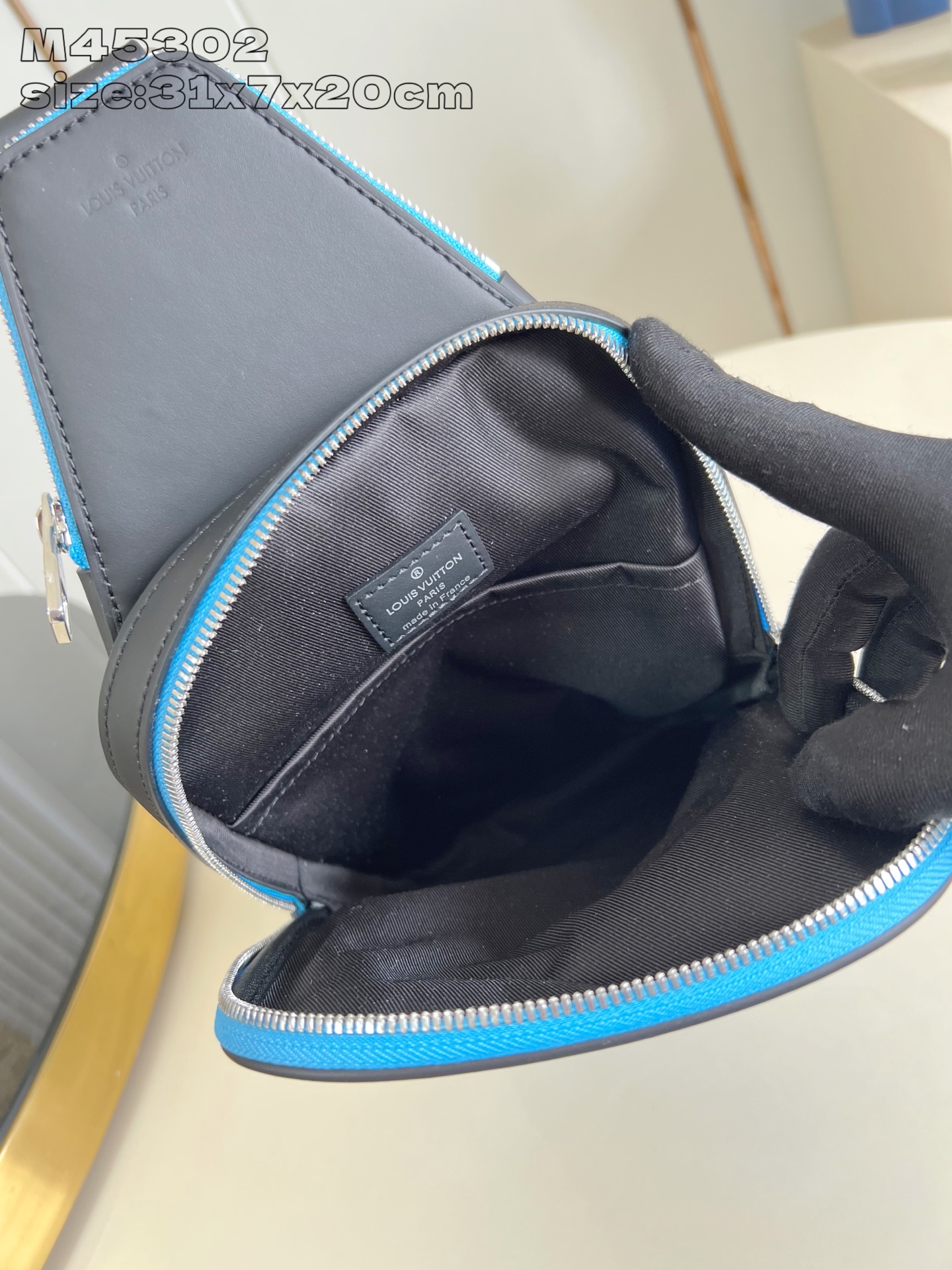 LOUIS VUITTON Avenue Damier Graphite LOUIS VUITTON Avenue Damier Graphite