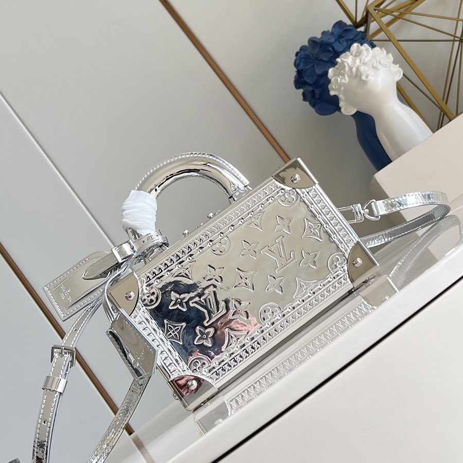 Louis Vuitton  Valisette Trésor Monogram