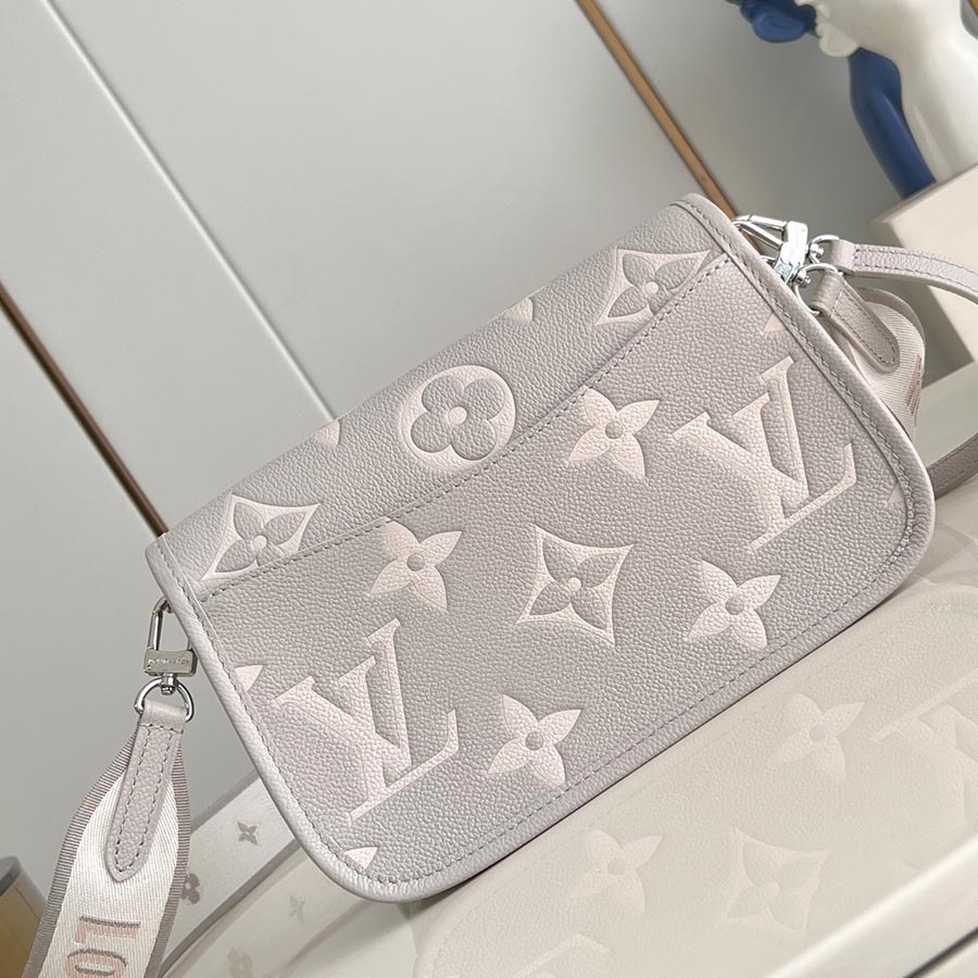 Louis Vuitton Diane Monogram Empreinte Louis Vuitton Diane Monogram Empreinte