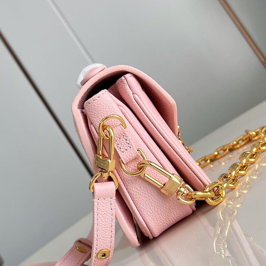 Louis Vuitton  Pochette Métis East West Monogram Empreinte
