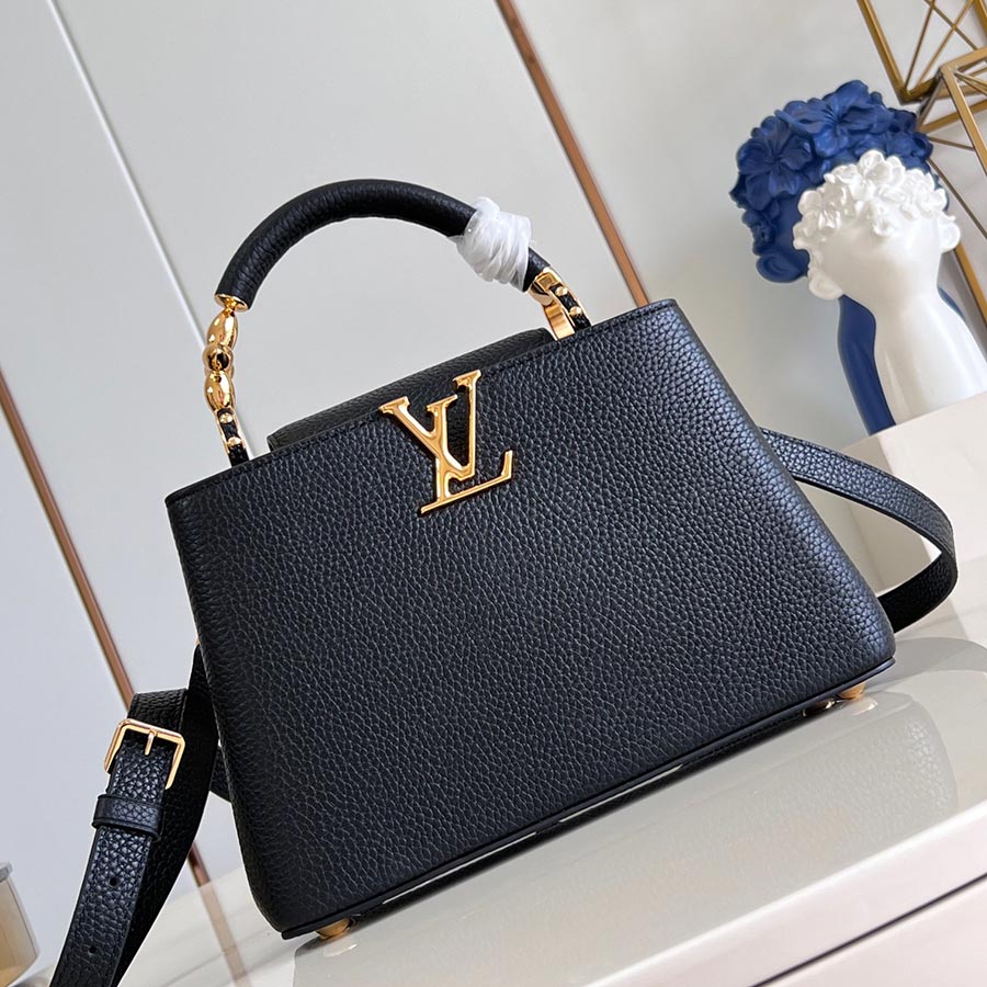Louis Vuitton  Capucines  Taurillon Capucines