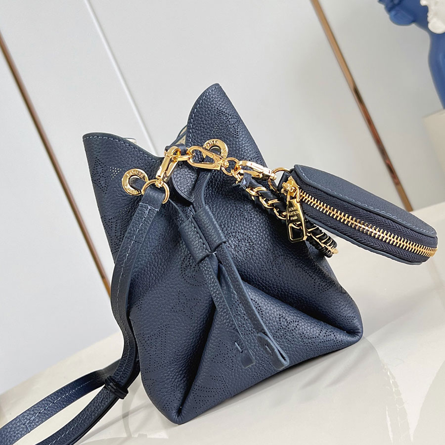 LOUIS VUITTON Bella Monogram LOUIS VUITTON Bella Monogram