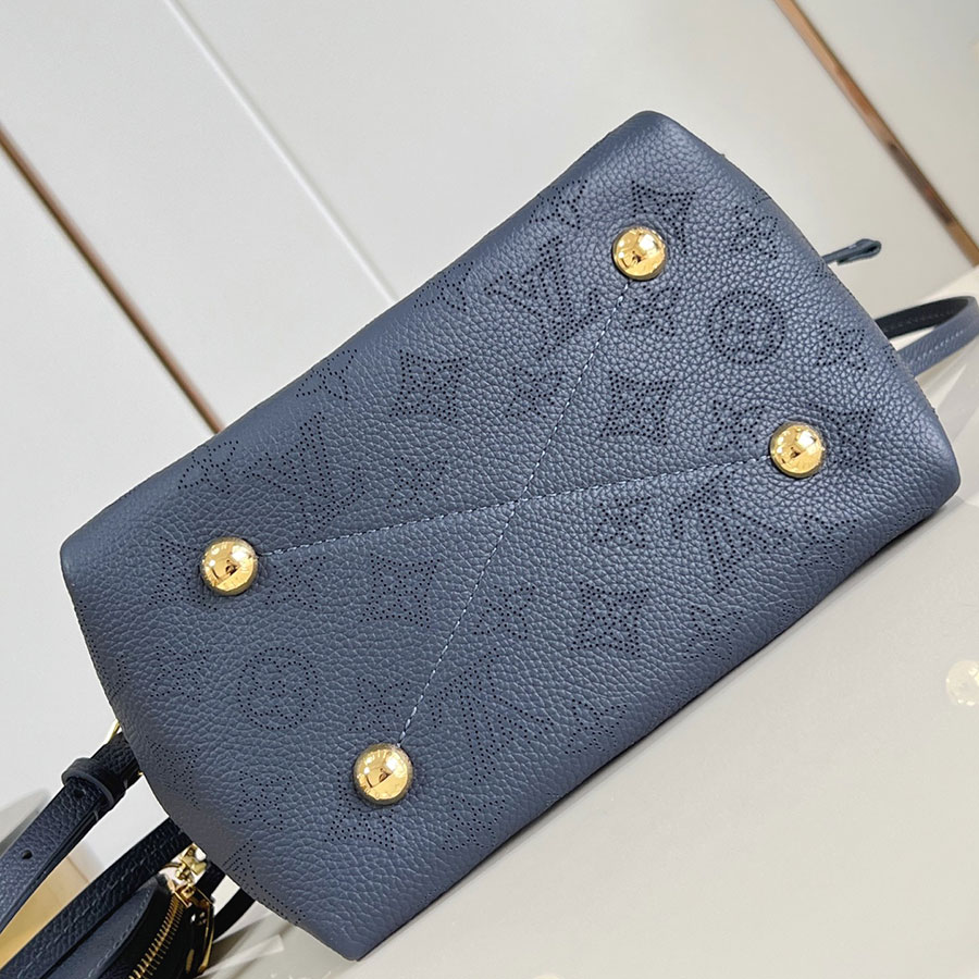 LOUIS VUITTON Bella Monogram LOUIS VUITTON Bella Monogram