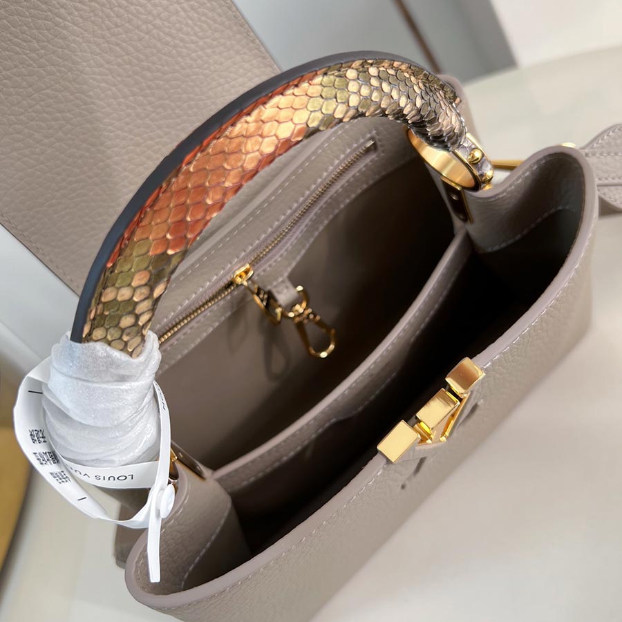 Louis Vuitton Capucines Taurillon Louis Vuitton Capucines Taurillon