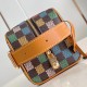 Louis Vuitton Locker Dopp Kit Damoflage Louis Vuitton Locker Dopp Kit Damoflage