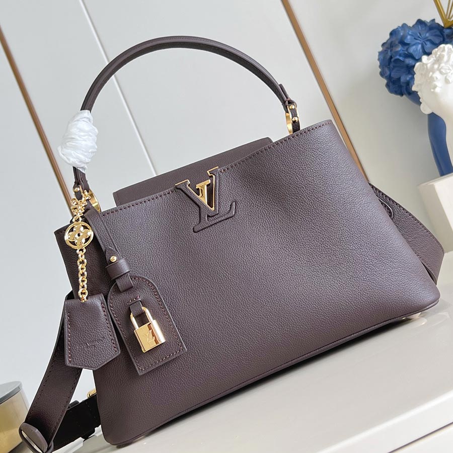 Louis Vuitton Capucines Souple