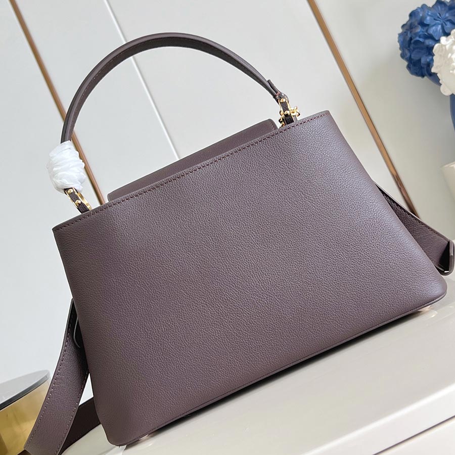 Louis Vuitton Capucines Souple