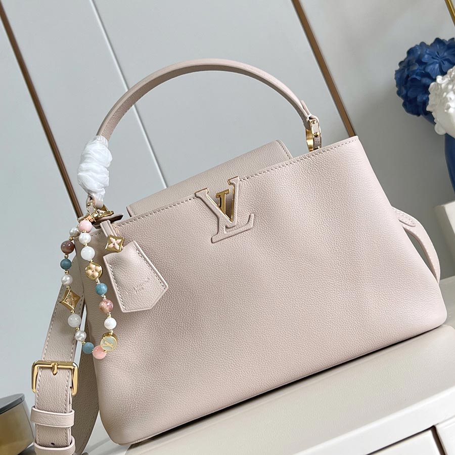 Louis Vuitton Capucines Souple