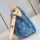 Louis Vuitton Pochette Valley Monogram