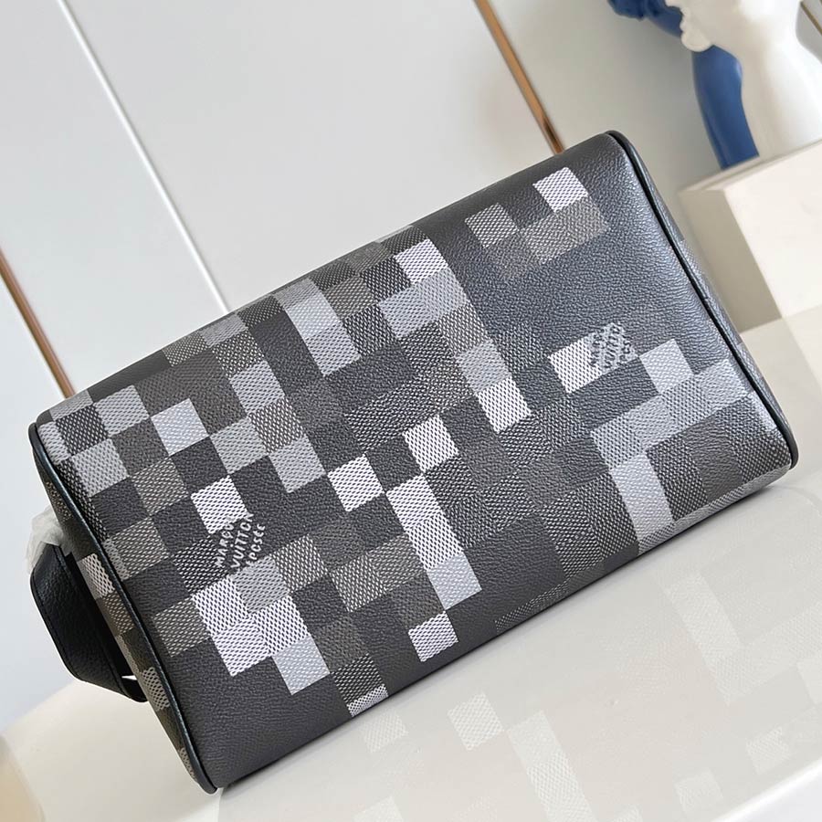 Louis Vuitton Dopp Kit Damoflage Black Louis Vuitton Dopp Kit Damoflage Black
