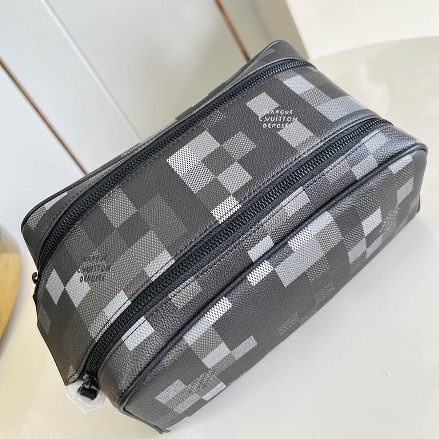 Louis Vuitton Dopp Kit Damoflage Black Louis Vuitton Dopp Kit Damoflage Black