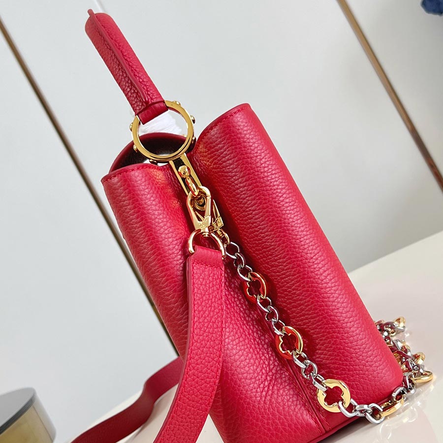 Louis Vuitton Capucines Chain On You