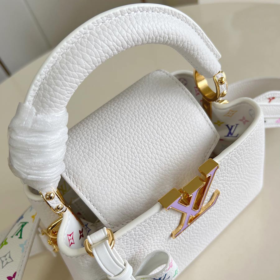 Louis Vuitton Capucines Taurillon Louis Vuitton Capucines Taurillon
