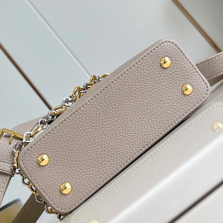 Louis Vuitton Capucines Capucines Chain On You Louis Vuitton Capucines Capucines Chain On You