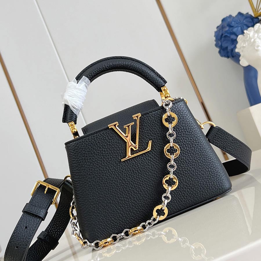 Louis Vuitton Capucines Capucines Chain On You