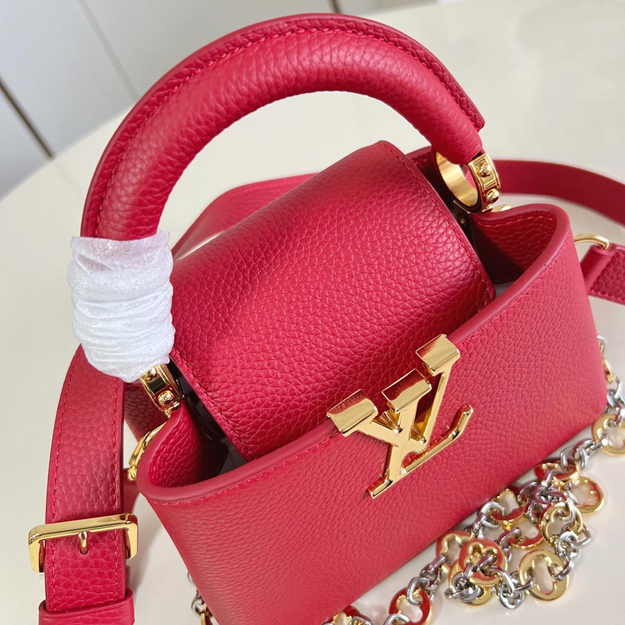 Louis Vuitton Capucines Capucines Chain On You Louis Vuitton Capucines Capucines Chain On You