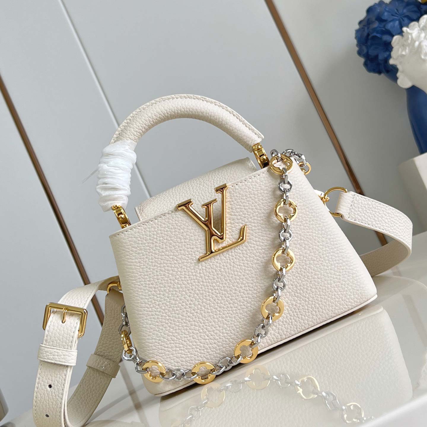 Louis Vuitton Capucines Capucines Chain On You