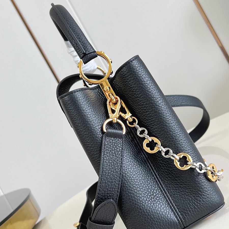 Louis Vuitton Capucines Chain On You