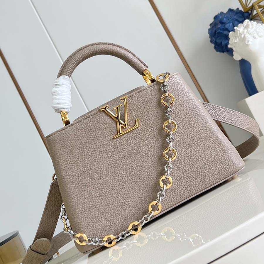 Louis Vuitton Capucines BB  Taurillon